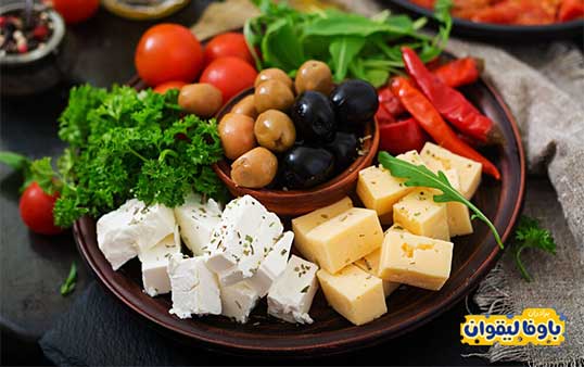 مقایسه پنیر لیقوان با پنیر فتا